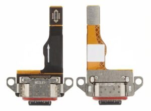 Motorola Moto Razr 50 Ultra Charging Port